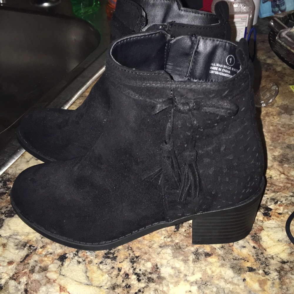 New. Never Worn. Justice Ankle Boots